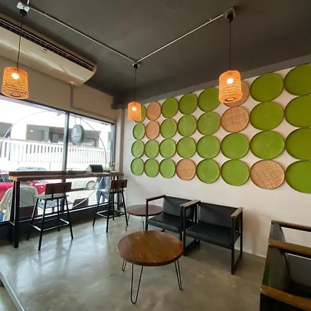 Ekanek Hostel (Adults Only)-3